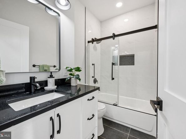 4928 Astor Place SE, Washington DC 20019