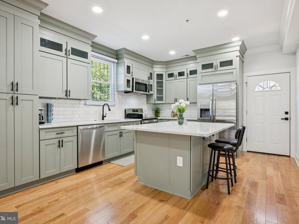 4928 Astor Place SE, Washington DC 20019