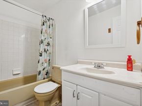 5762 Prescott Court, Bensalem PA 19020