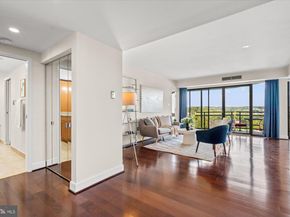 1530 Key Boulevard 816, Arlington VA 22209