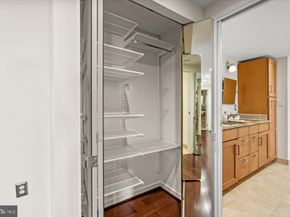 1530 Key Boulevard 816, Arlington VA 22209
