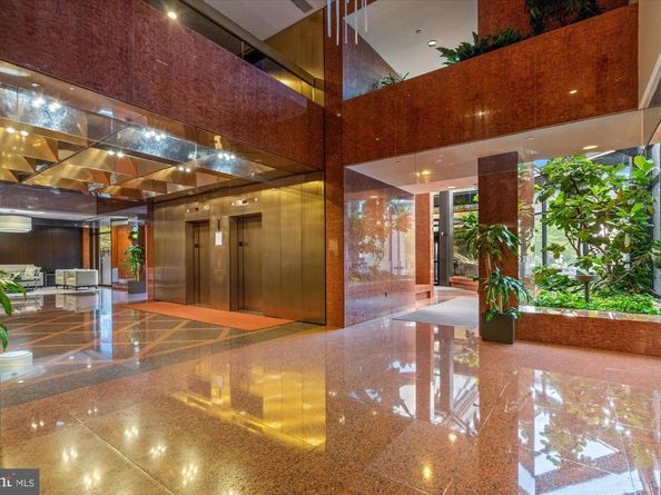 1530 Key Boulevard 816, Arlington VA 22209
