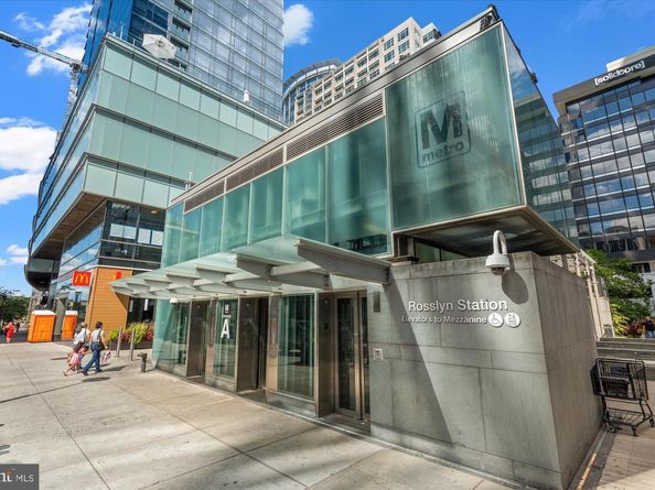 1530 Key Boulevard 816, Arlington VA 22209