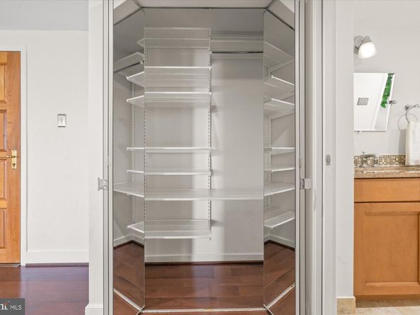1530 Key Boulevard 816, Arlington VA 22209