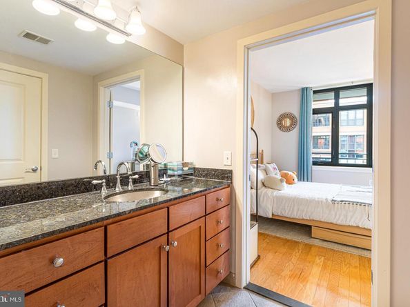 1117 10TH Street NW 804, Washington DC 20001