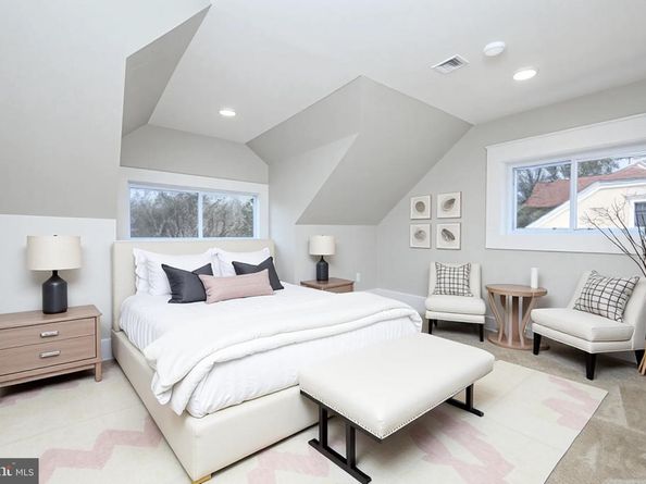 338 E Mount Airy Avenue, Philadelphia PA 19119