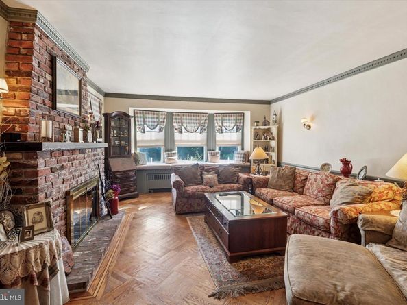 811 Knorr Street, Philadelphia PA 19111