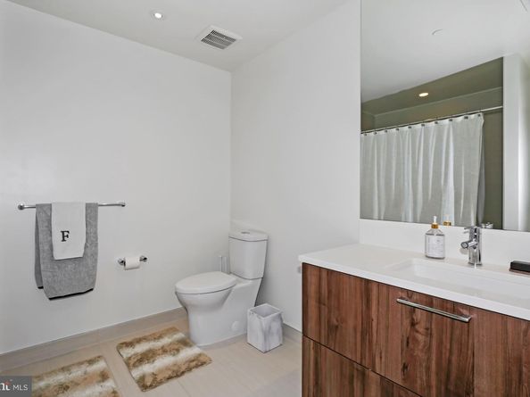 1650 Silver Hill Drive 2201, Mclean VA 22102