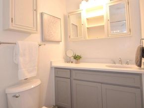 1729 S Hayes Street 2, Arlington VA 22202