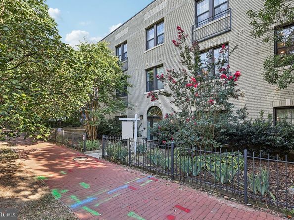 315 G Street NE 304, Washington DC 20002