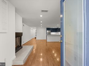 433 10TH Street NE, Washington DC 20002