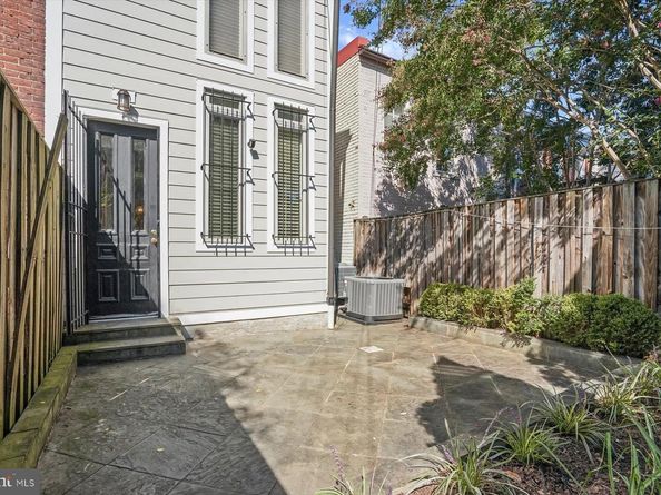 433 10TH Street NE, Washington DC 20002