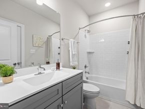 1334 S Quinn Street, Arlington VA 22204