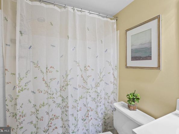 7748 New Providence Drive 85, Falls Church VA 22042