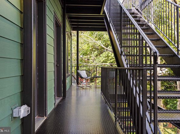 1013 17TH Place NE 1, Washington DC 20002