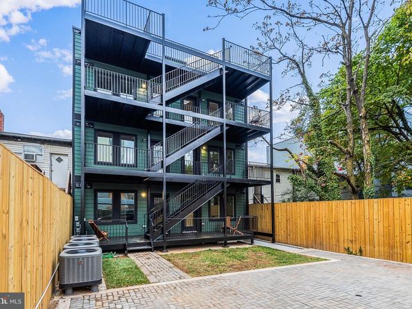 1013 17TH Place NE 1, Washington DC 20002
