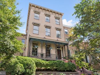 1527 35TH Street NW