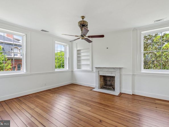 1527 35TH Street NW, Washington DC 20007