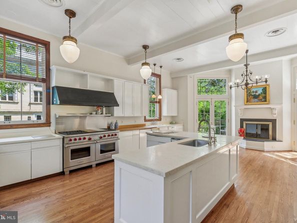 1527 35TH Street NW, Washington DC 20007