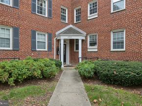 2904 13TH Road S 301, Arlington VA 22204