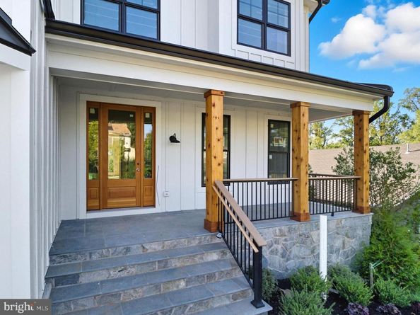 1945 Leonard Road, Falls Church VA 22043