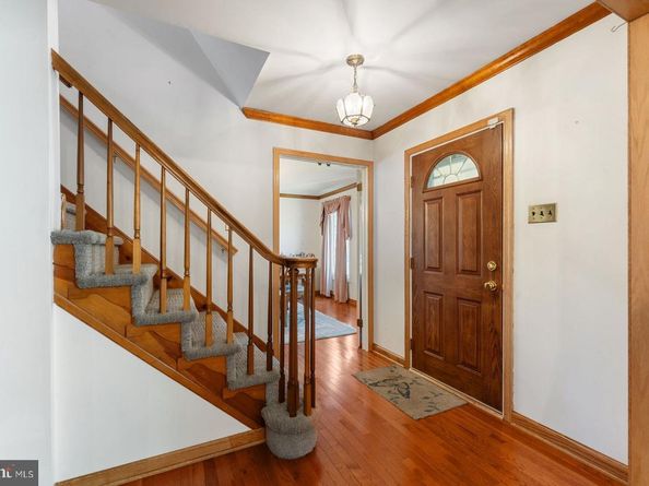 2015 Butternut Drive, Huntingdon Valley PA 19006