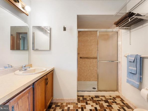 2015 Butternut Drive, Huntingdon Valley PA 19006