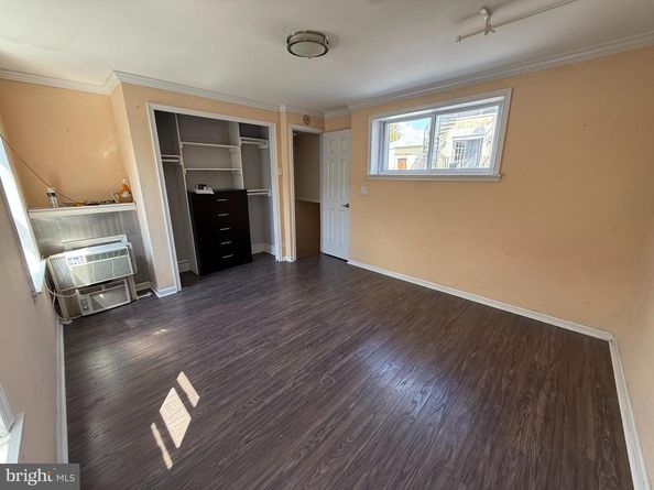 913 League Street, Philadelphia PA 19147