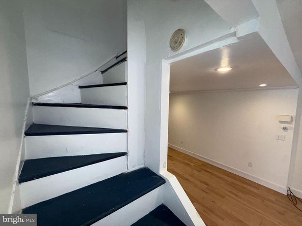 913 League Street, Philadelphia PA 19147