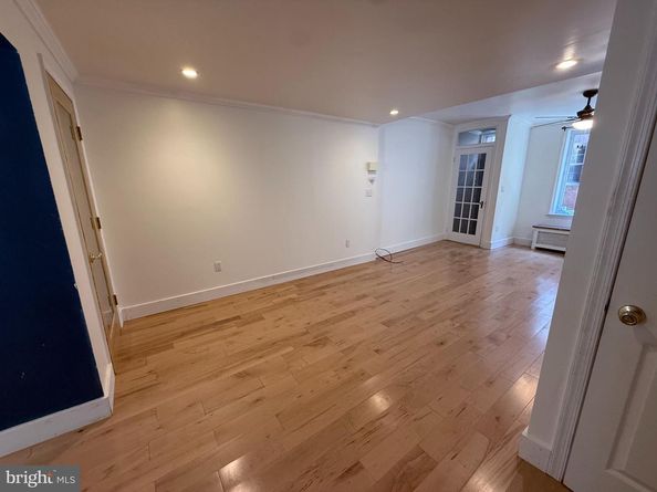 913 League Street, Philadelphia PA 19147