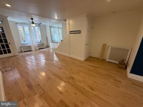 913 League Street, Philadelphia PA 19147