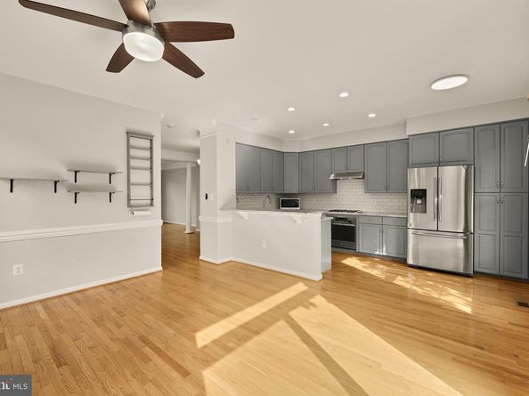 3015 Fallswood Glen Court, Falls Church VA 22044