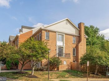 3015 Fallswood Glen Court