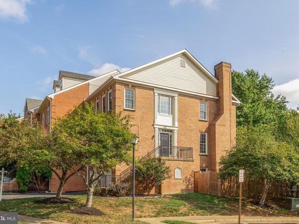 3015 Fallswood Glen Court, Falls Church VA 22044