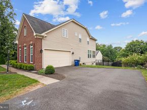 1191 Monroe Street, Herndon VA 20170