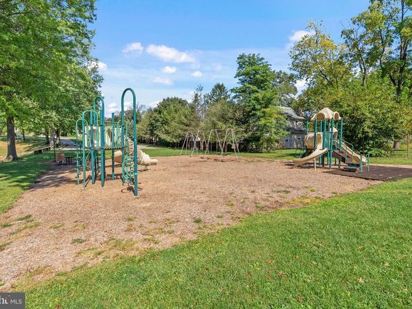 412 Fairview Drive, Wayne PA 19087