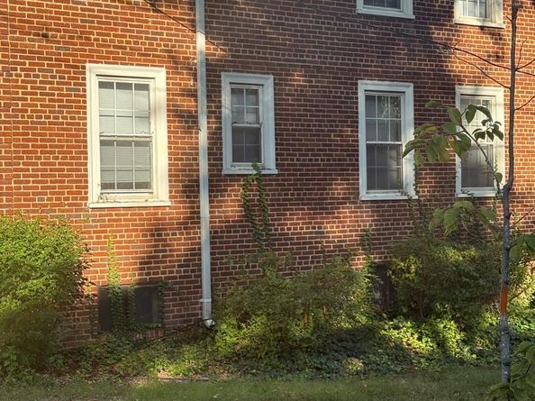 2711 Terrace Road SE 301, Washington DC 20020