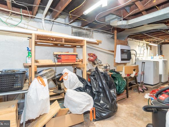618 Cedar Avenue, Croydon PA 19021