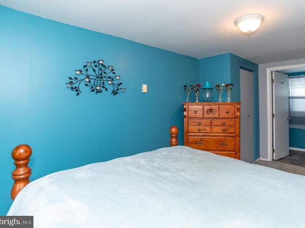 618 Cedar Avenue, Croydon PA 19021