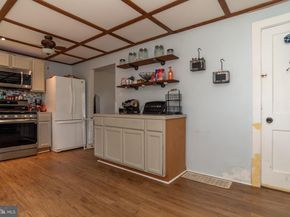 618 Cedar Avenue, Croydon PA 19021