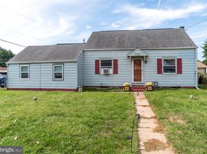 618 Cedar Avenue, Croydon PA 19021