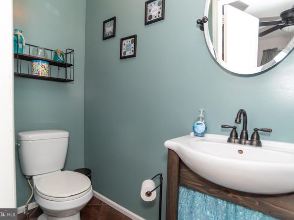 618 Cedar Avenue, Croydon PA 19021