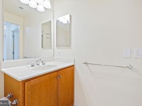 1000 N Randolph Street 806, Arlington VA 22201