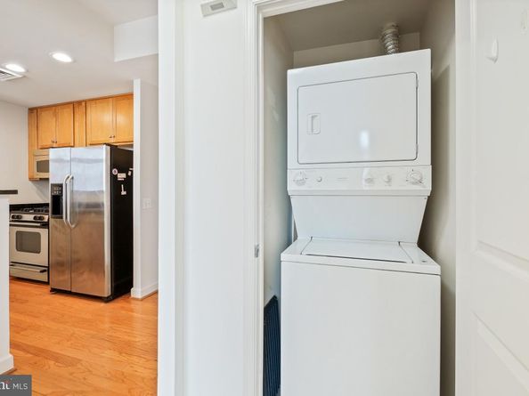 1000 N Randolph Street 806, Arlington VA 22201