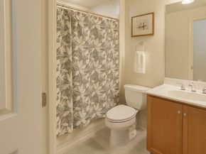 1000 N Randolph Street 806, Arlington VA 22201