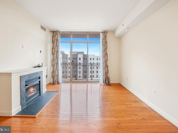 1000 N Randolph Street 806, Arlington VA 22201