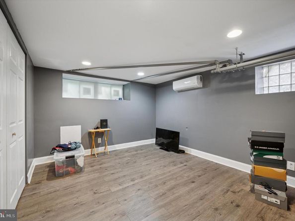 5033 Akron Street, Philadelphia PA 19124