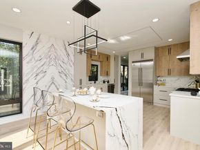 3500 7TH Street N, Arlington VA 22201