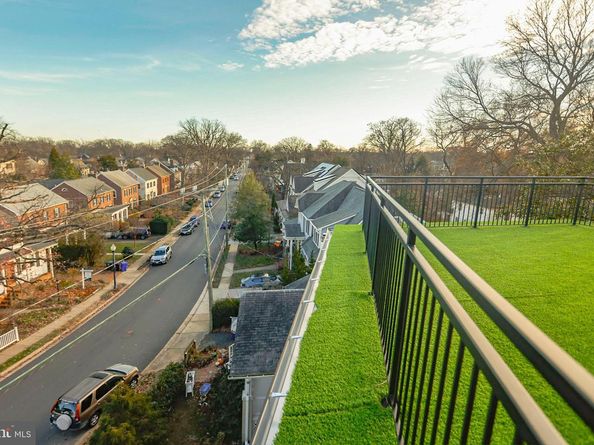 3500 7TH Street N, Arlington VA 22201