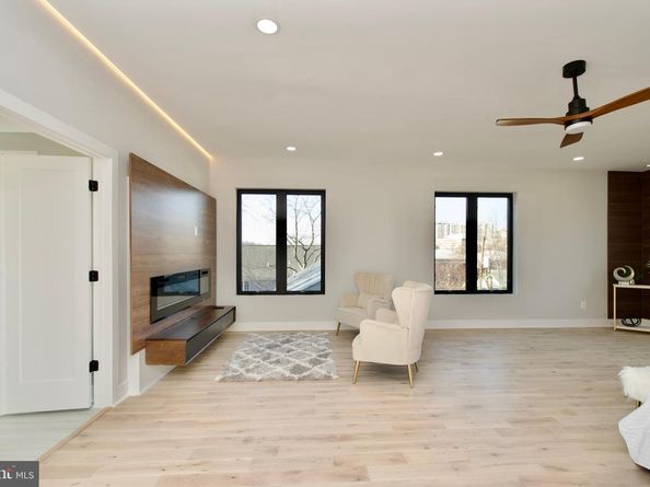 3500 7TH Street N, Arlington VA 22201